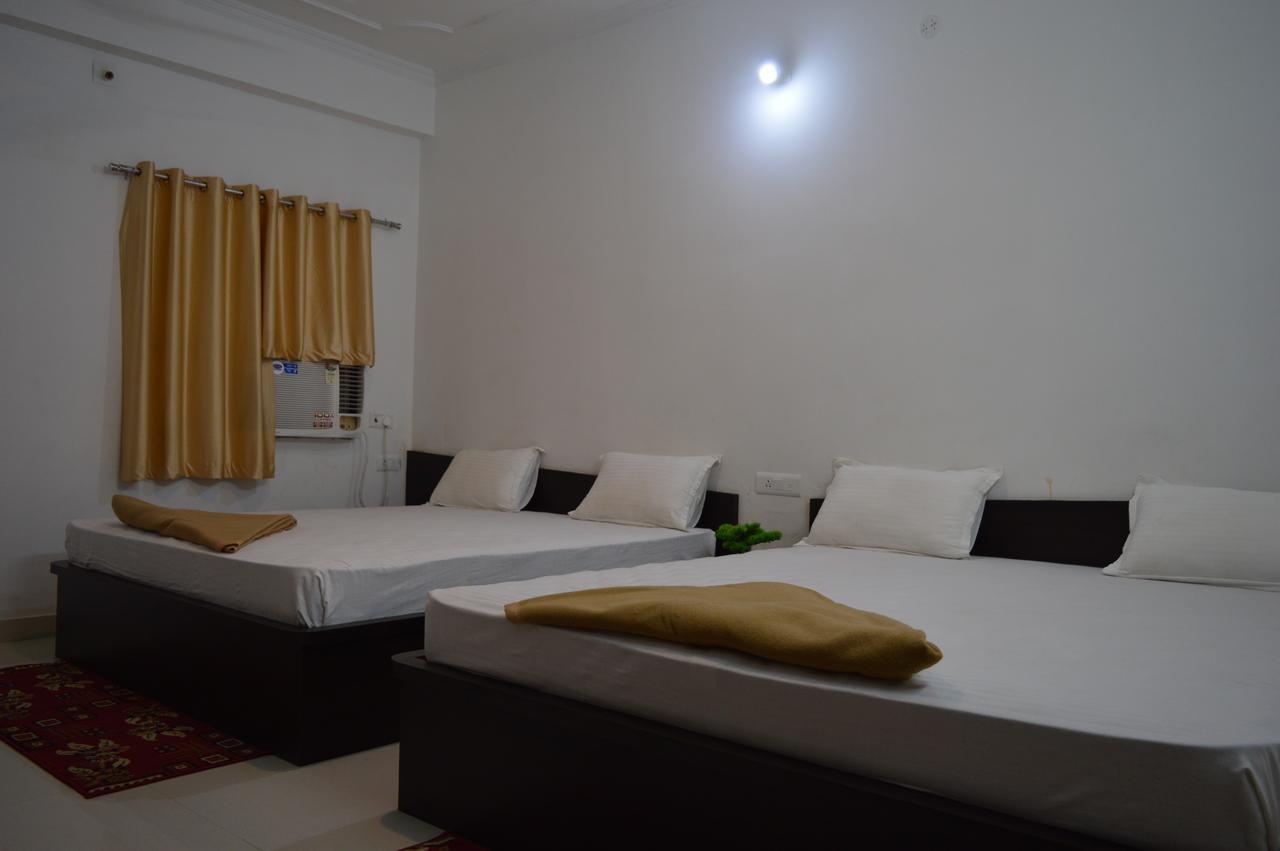 Nagina Palace Hotel Bodh Gaya Buitenkant foto