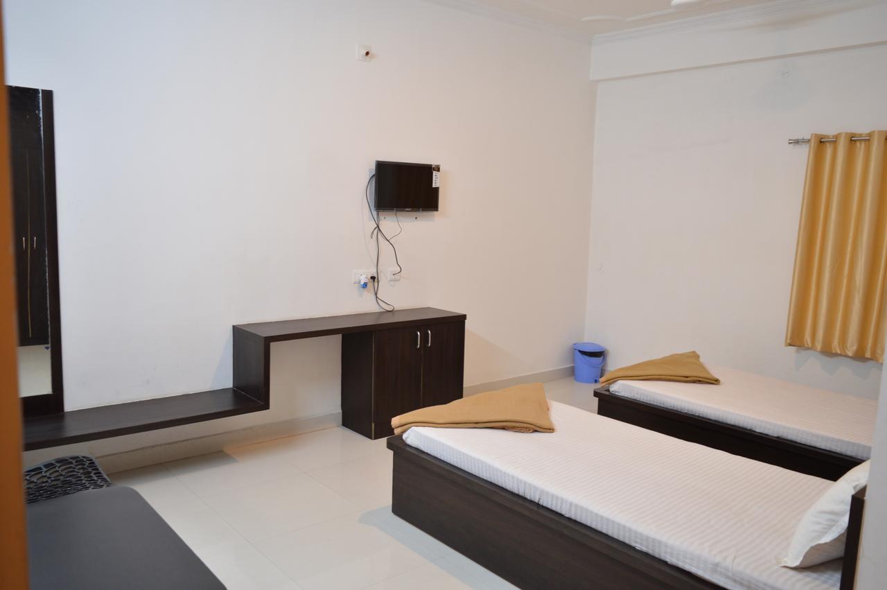 Nagina Palace Hotel Bodh Gaya Buitenkant foto