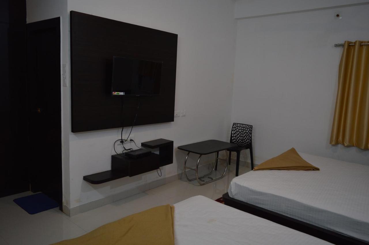 Nagina Palace Hotel Bodh Gaya Buitenkant foto